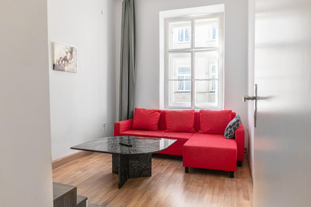 וינה Central Belvedere 3Br Shared Apartment - 12 Min From City Center מראה חיצוני תמונה