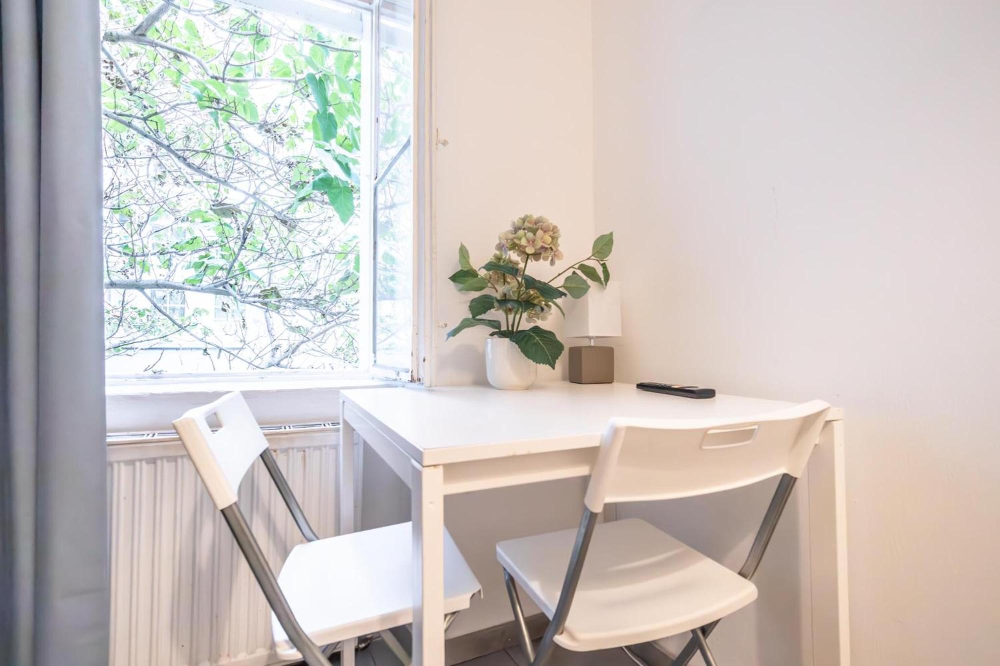 וינה Central Belvedere 3Br Shared Apartment - 12 Min From City Center מראה חיצוני תמונה