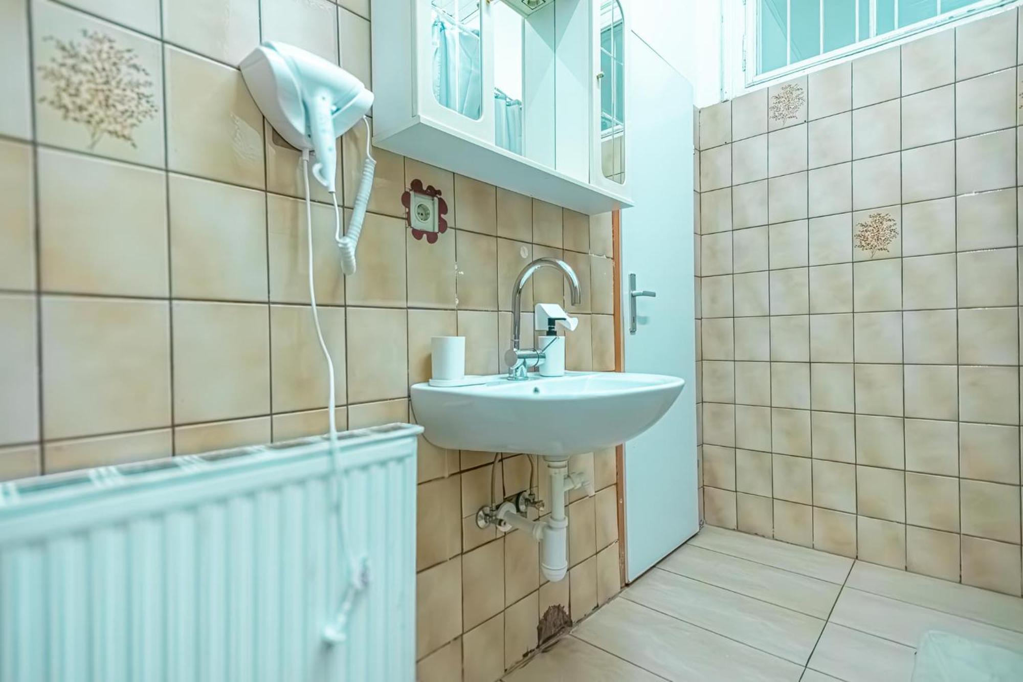 וינה Central Belvedere 3Br Shared Apartment - 12 Min From City Center מראה חיצוני תמונה